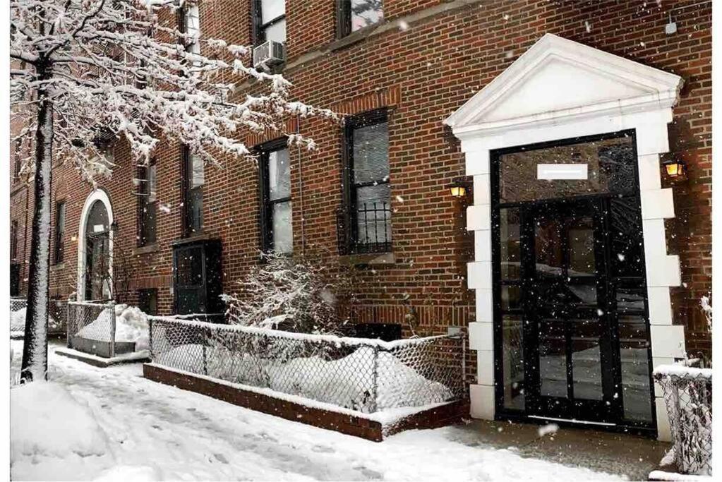 Sunnyside One Bedroom Apt Apartamento *